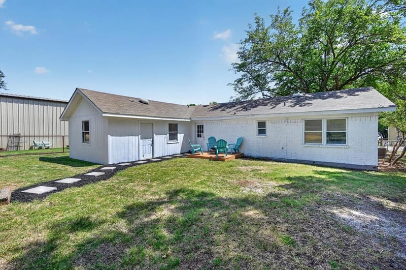 1624 E Lake Drive, Weatherford TX 76087 - Photo 11