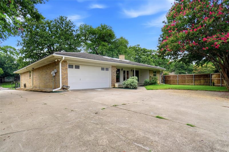 241 Timberlake Drive, Azle TX 76020 - Photo 24