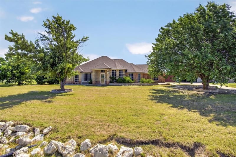 7851 Mavis Avenue, Waxahachie TX 75167 - Photo 2