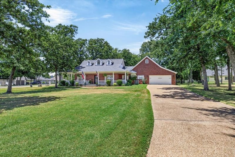 233 Saint Andrews Drive E, Mabank TX 75156 - Photo 8