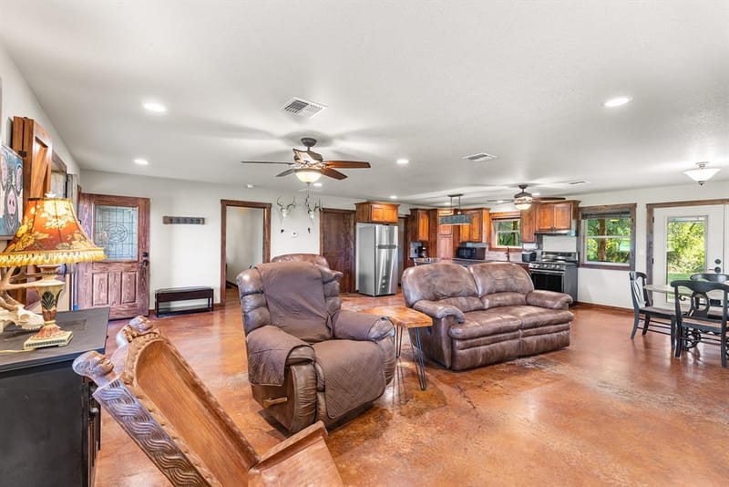 10371 State Hwy 148, Jacksboro TX 76458 - Photo 12