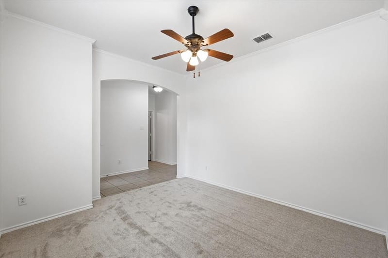 6013 Goldenrod Drive, Denton TX 76208 - Photo 2