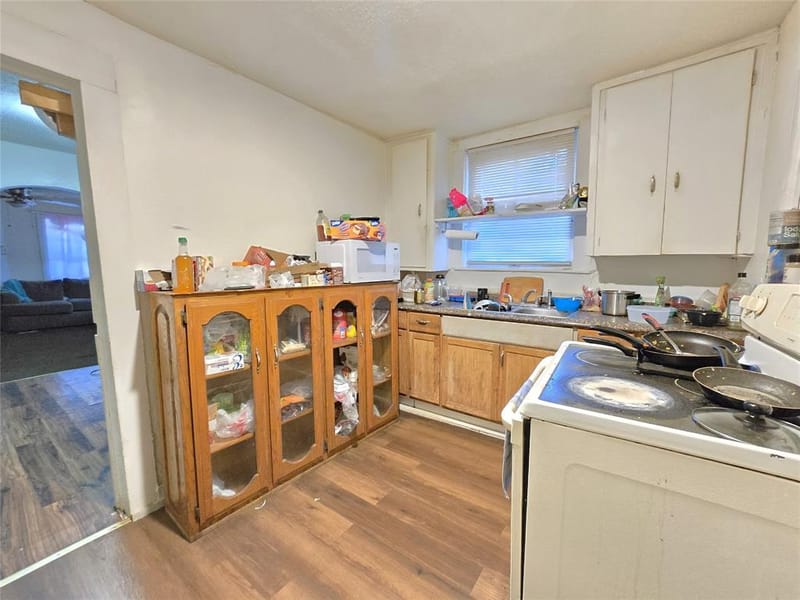 2714 Lenway Street, Dallas TX 75215 - Photo 7
