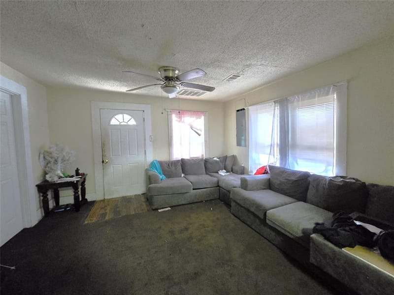 2714 Lenway Street, Dallas TX 75215 - Photo 4