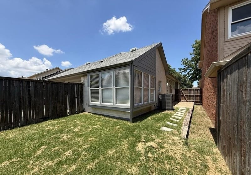 1338 Overlook Drive, Lewisville TX 75067 - Photo 2