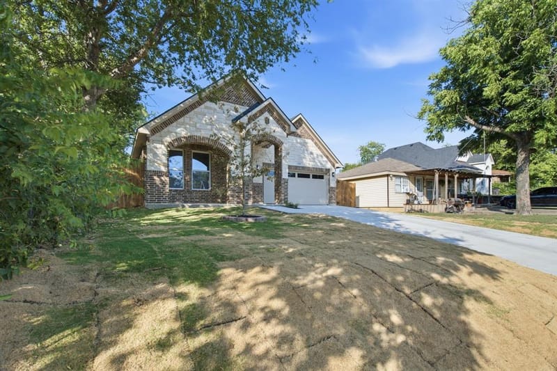 3220 25th Street, Fort Worth TX 76106 - Photo 3