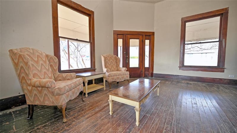 400 S Broad Street, Saint Jo TX 76265 - Photo 5