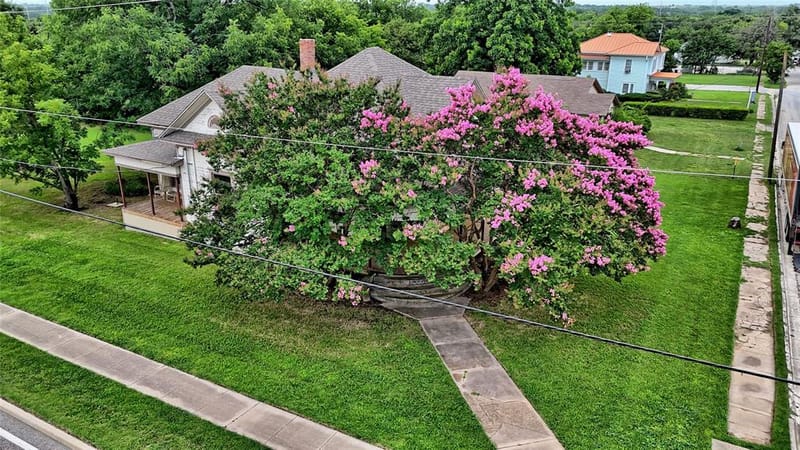 400 S Broad Street, Saint Jo TX 76265 - Photo 15