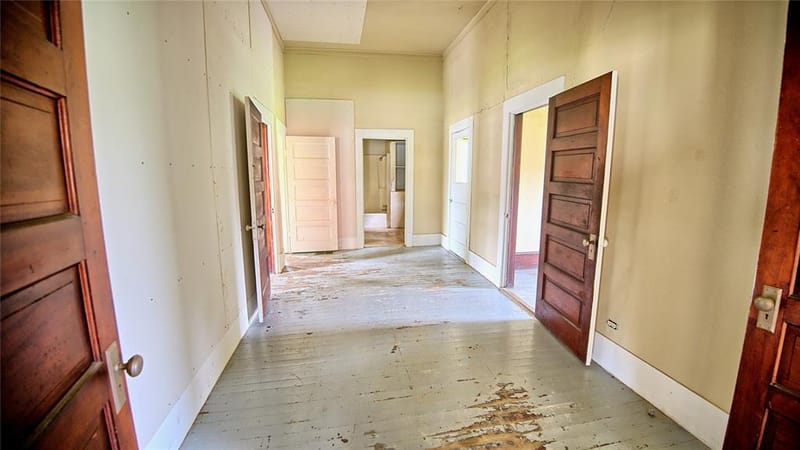 400 S Broad Street, Saint Jo TX 76265 - Photo 11