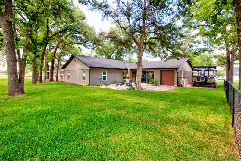 1118 Kiowa Drive W, Lake Kiowa TX 76240 - Photo 3