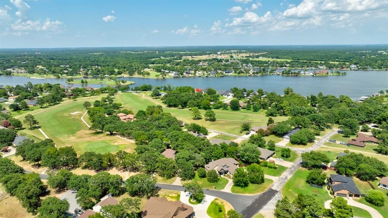 1118 Kiowa Drive W, Lake Kiowa TX 76240 - Photo 4