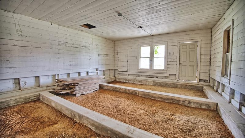 408 S Broad Street, Saint Jo TX 76265 - Photo 8