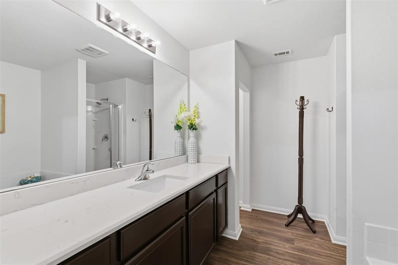 14229 Bridgeview Lane, Dallas TX 75253 - Photo 20