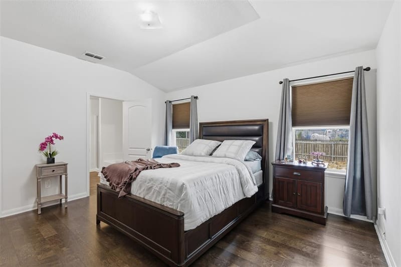 14229 Bridgeview Lane, Dallas TX 75253 - Photo 19