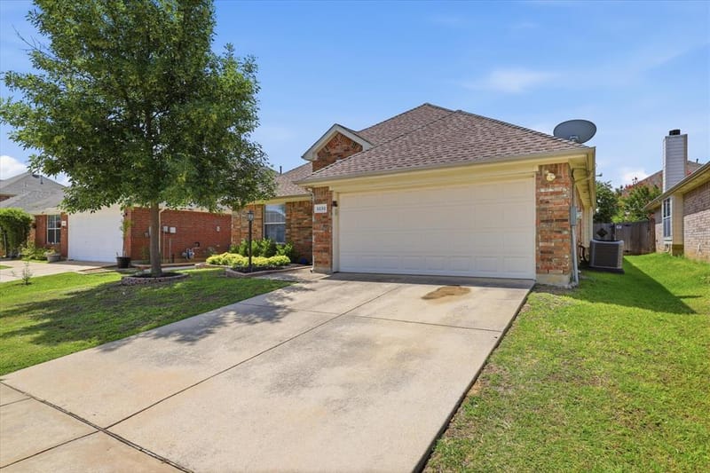 3232 Chesington Drive, Fort Worth TX 76137 - Photo 4
