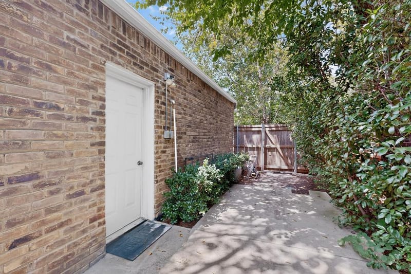 3025 Westforest Drive, Dallas TX 75229 - Photo 22
