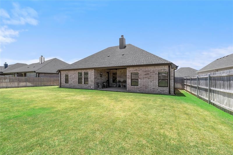 932 Gallant Fox Road, Hewitt TX 76643 - Photo 32