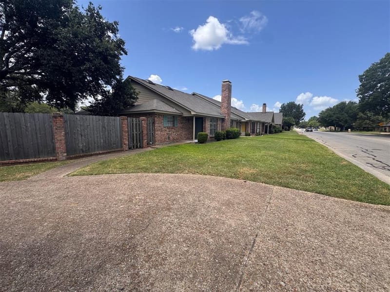 205 Northwood Boulevard, Corsicana TX 75110 - Photo 16