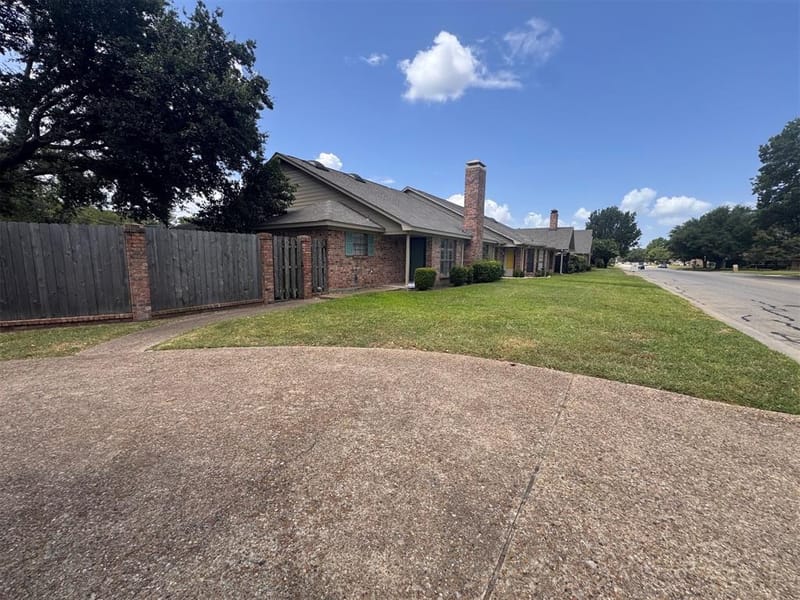 205 Northwood Boulevard, Corsicana TX 75110 - Photo 15