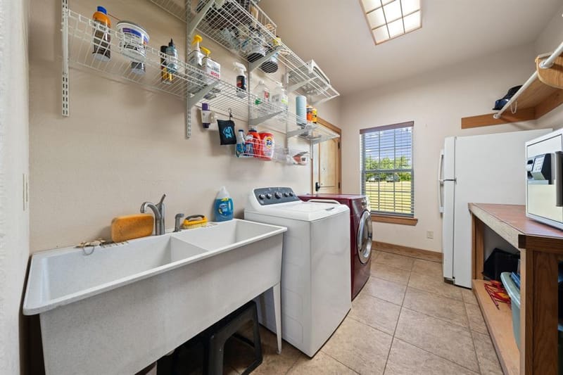 247 County Road 4519, Wolfe City TX 75496 - Photo 27