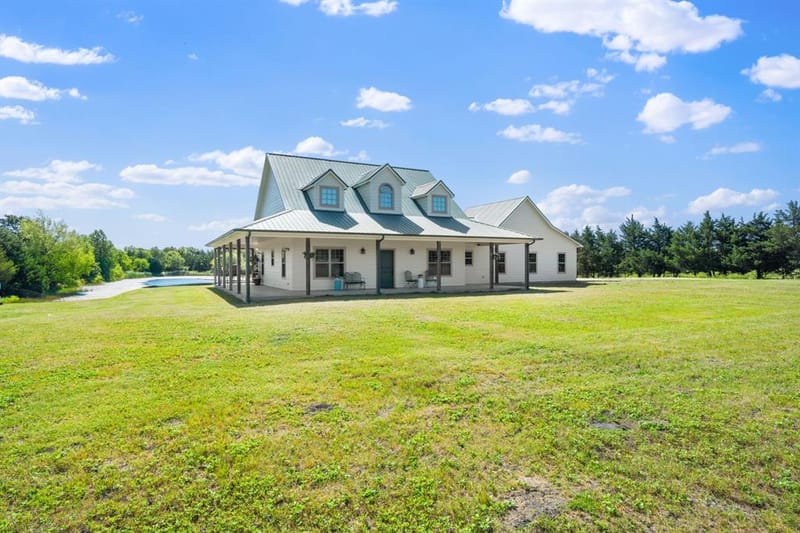 247 County Road 4519, Wolfe City TX 75496 - Photo 3