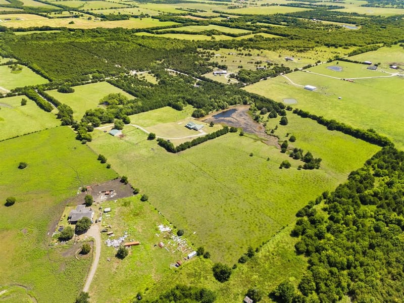 247 County Road 4519, Wolfe City TX 75496 - Photo 37