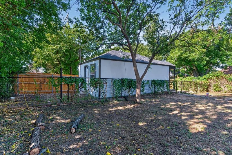 3410 Meadowbrook Drive, Fort Worth TX 76103 - Photo 23