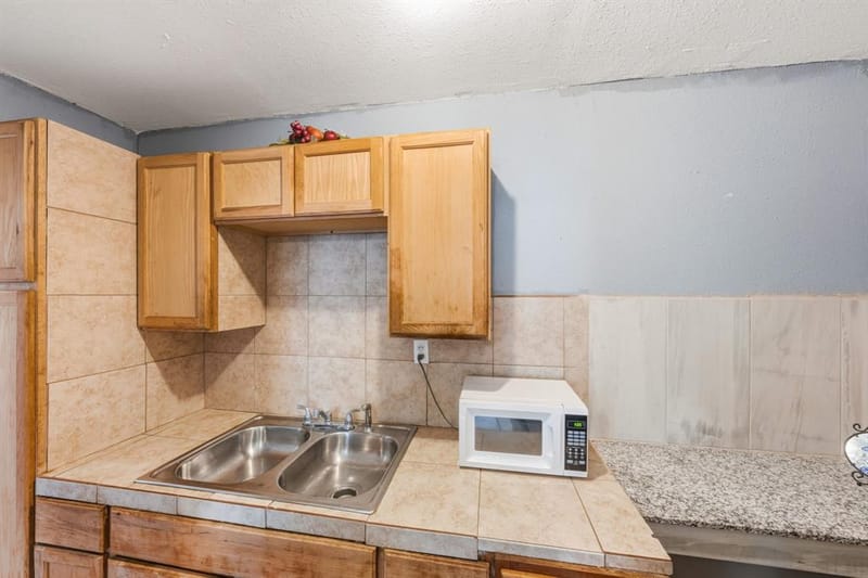 2410 S Franklin Street, Dallas TX 75233 - Photo 23