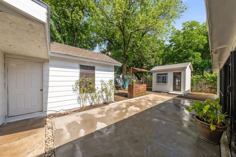 2410 S Franklin Street, Dallas TX 75233 - Photo 27