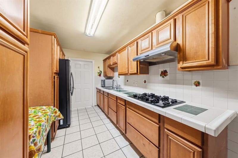 2410 S Franklin Street, Dallas TX 75233 - Photo 14