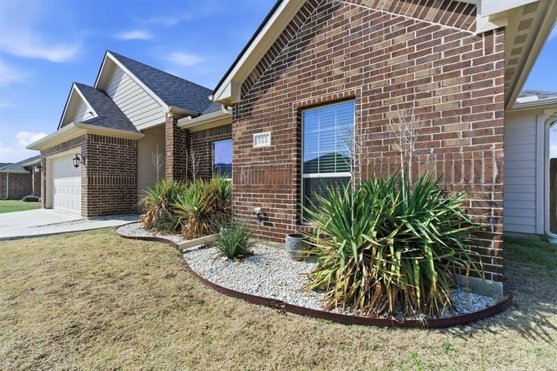 711 Hadley Lane, Valley View TX 76272 - Photo 32