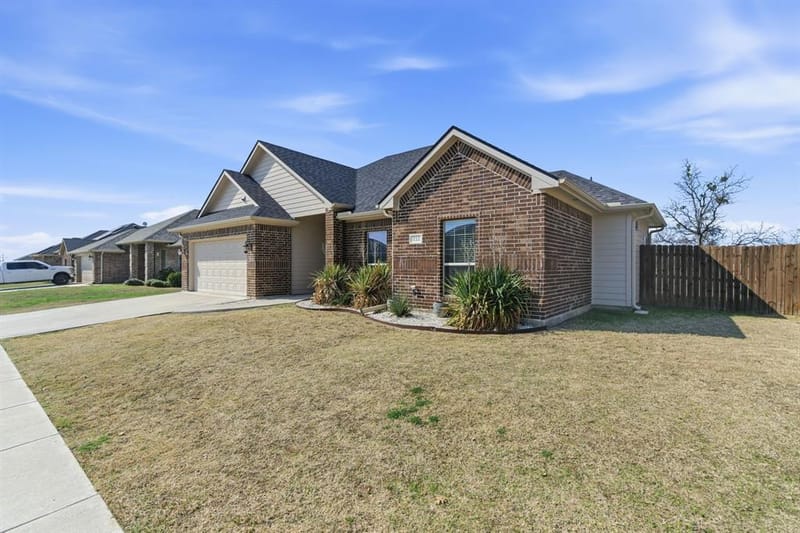 711 Hadley Lane, Valley View TX 76272 - Photo 31