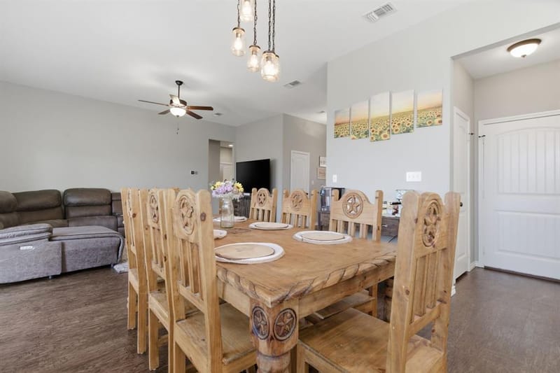 711 Hadley Lane, Valley View TX 76272 - Photo 4