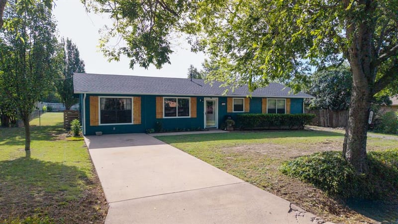 109 S Shaw Street, Tom Bean TX 75489