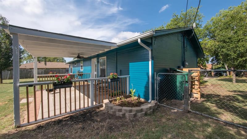 109 S Shaw Street, Tom Bean TX 75489 - Photo 10