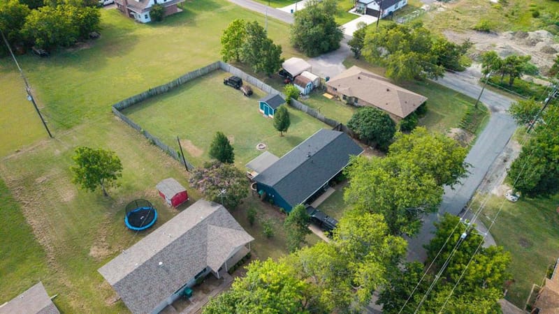 109 S Shaw Street, Tom Bean TX 75489 - Photo 21