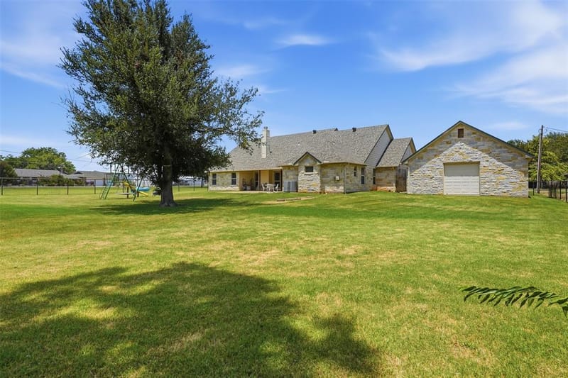 3102 Walnut Creek Parkway, Granbury TX 76049 - Photo 35