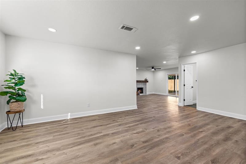 7000 Overhill Road, Fort Worth TX 76116 - Photo 4