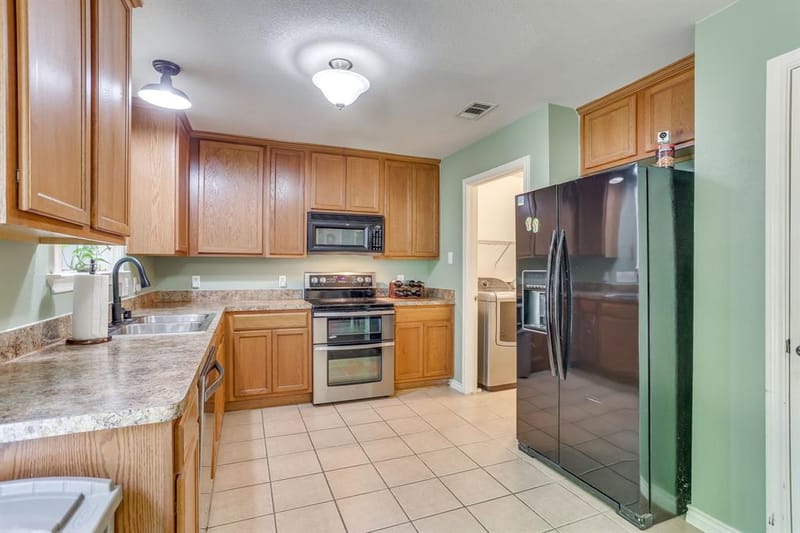 613 Cessna Court, Saginaw TX 76179 - Photo 7
