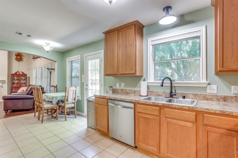 613 Cessna Court, Saginaw TX 76179 - Photo 8