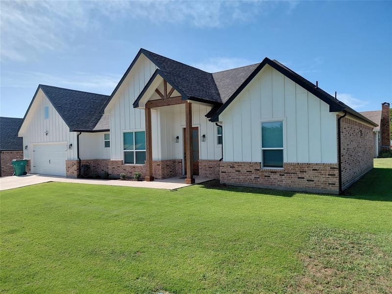 604 E 4th Street, Muenster TX 76252 - Photo 3
