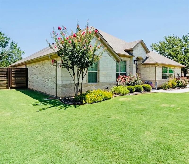 4706 W Wedgefield Road, Granbury TX 76049 - Photo 2