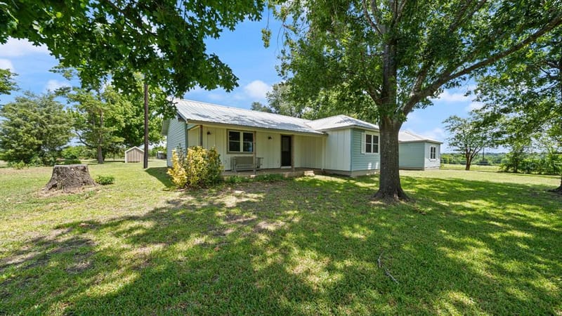 1053 Vz County Road 4206, Athens TX 75752