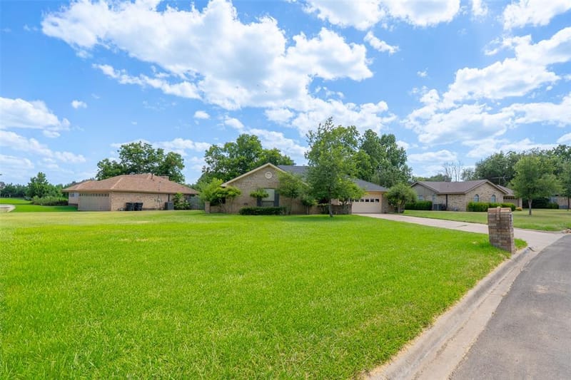 1501 Westhill Terrace, Cleburne TX 76033 - Photo 3