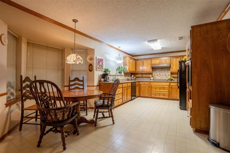 1501 Westhill Terrace, Cleburne TX 76033 - Photo 10