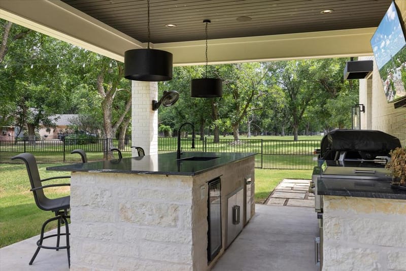 8013 W Landings Road, Granbury TX 76049 - Photo 10