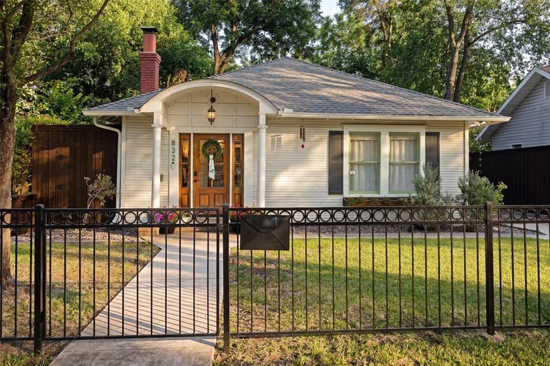 832 N Winnetka Avenue, Dallas TX 75208 - Photo 2