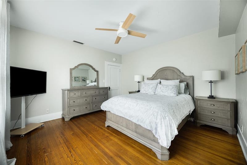 832 N Winnetka Avenue, Dallas TX 75208 - Photo 12