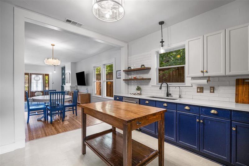 832 N Winnetka Avenue, Dallas TX 75208 - Photo 9