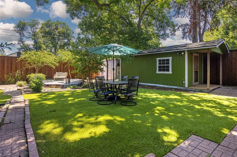 832 N Winnetka Avenue, Dallas TX 75208 - Photo 24